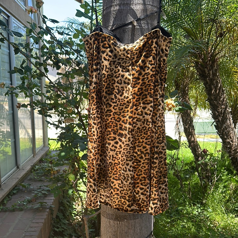 Forever 21 Leopard Print Mini Dress - Picture 4 of 5